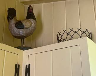 Various hens, roosters and chickens