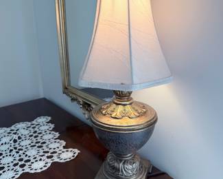 Urn-Style Table Lamp 