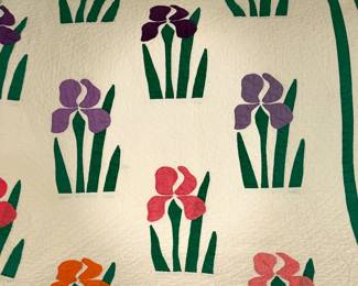 My. Mist Iris Pattern Appliquéd Quilt