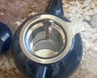 Sweese Porcelain Teapot with Infuser