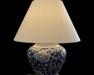 Blue and White Porcelain Ginger Jar Table Lamp