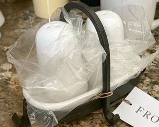 Frontgate Salt and Pepper Shaker Set
