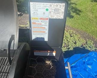 Traeger Century 885 Pellet Grill