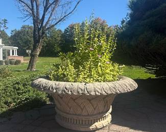 Cast Stone Basket-Weave Garden Urn