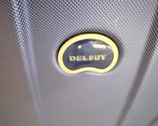 Delsey Paris Helium Aero Hardside Spinner Luggage