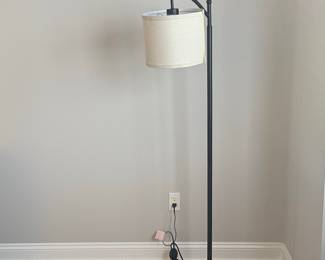 Modern Black Metal Floor Lamp