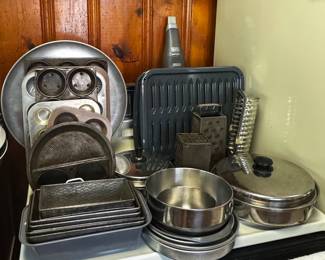 Assorted Cookware