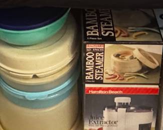 Assorted Kitchen Items