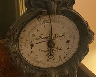 Ornate Pan Scale
