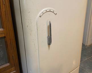 Mid-century Gibson Refrigerator in Working Condition