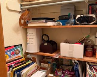 office supplies, baskets, 