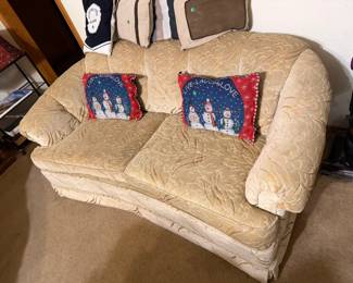 Love seat