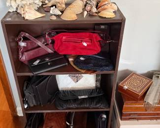 purses and shells