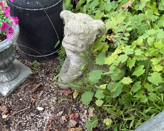 Concrete Foo dog