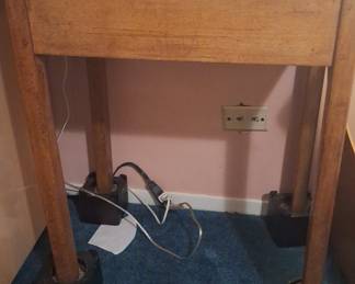 Vintage Schoolhouse Student Desk with Lift-Top