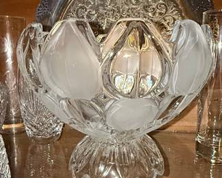 Moravia Crystal Footed Bowl - Frosted Tulip Pattern