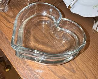 Clear Glass Heart-Shaped Trinket Box with Lid