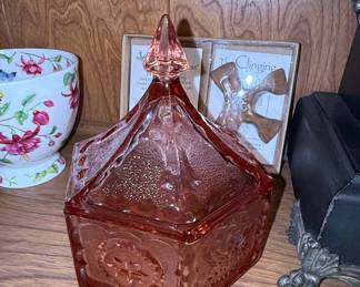 Vintage Pink Indiana Glass Concord Pattern Octagon Covered Candy Dish