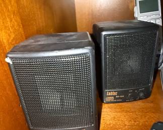 Labtec SS-100 Stereo Speaker System