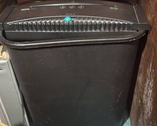 Royal 12-Sheet Cross-Cut Paper Shredder