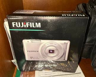 Fujifilm FinePix JX665 Digital Camera