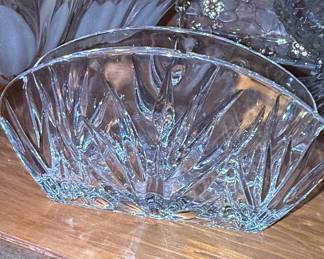 Fifth Avenue Crystal Portico Fan Pattern Console Bowl