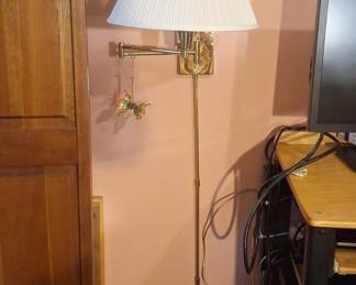 Mid-Century Modern Brass Swing-Arm wall Lamp