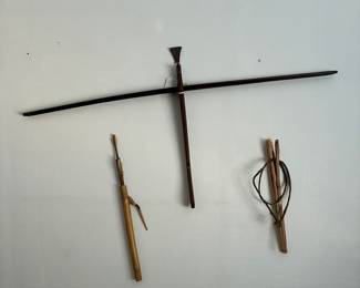 Handcarved crossbow, gunner and arrows