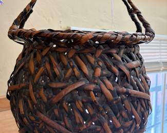 Vintage Japanese bamboo ikebana basket