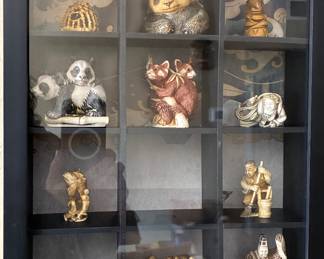 Netsuke display box