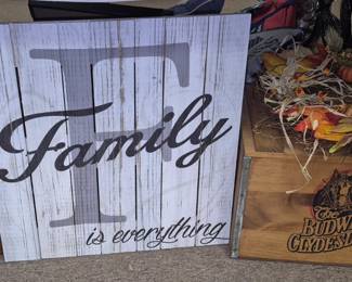 "Family" decor
