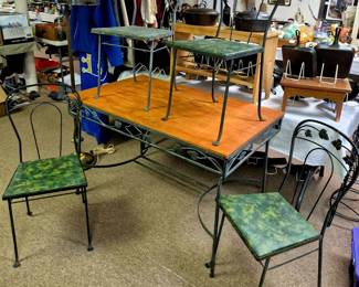 Vintage 5 pcs. cast iron table and chairs