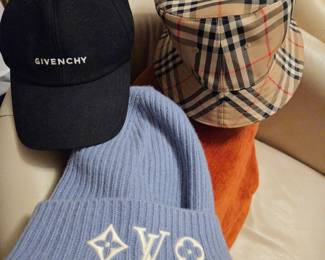 Lv burberry givenchy