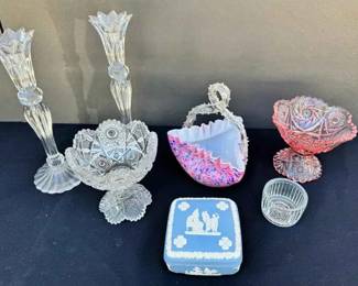 BK247Vintage Collectable Glassware Art Glass Wedgwood Style