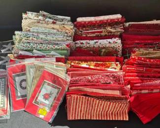 BK120Quilting Fabric Reds Christmas Patterns