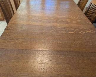 BK265VVintage Or Antique Oak Extension Dining Table With Four Chairs And An Armchair