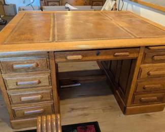 BK294VVintage Partner Desk