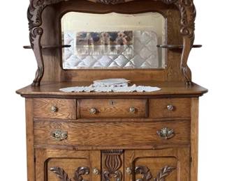 Exquisite Antique Quartersawn Oak Buffet... Beautiful