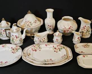Collectors Dream Large Villeroy  Boch Portobello Porcelain Holloware... Hosting Ensemble