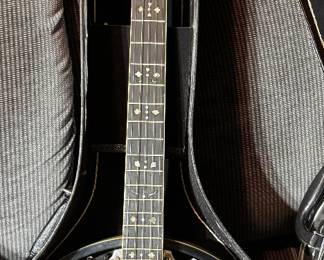 Also a Kay Gold Eagle Banjo
