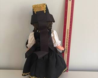 A33 - $10. Small German Doll. Very good condition.