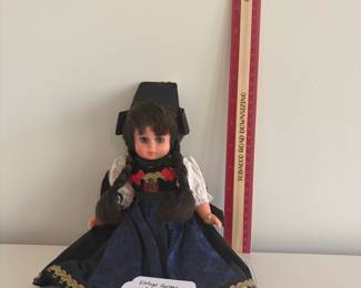 A33 - $10. Small German Doll. Very good condition.