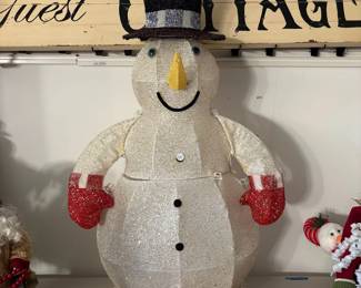 A84 - $20. Light up Snowman with metal frame. Works! Measures 24" x 37" tall.