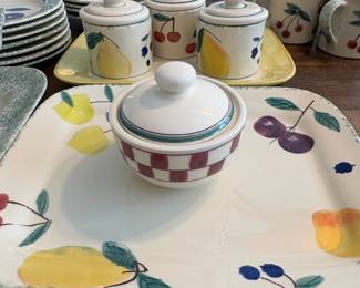 A52 - $225. 32 Pc. Hartstone Pottery Fruit Set.