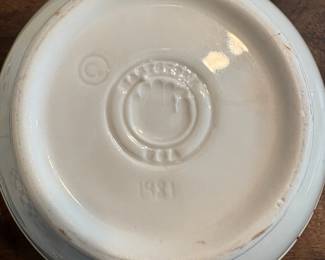 A52 - $225. 32 Pc. Hartstone Pottery Fruit Set.