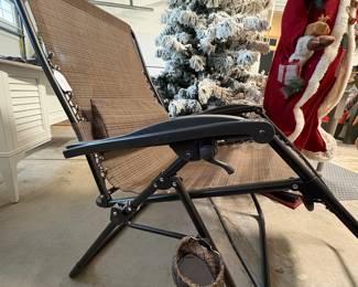 A72 - $20 each. 2 Available. Zero Gravity Chairs in very good condition.