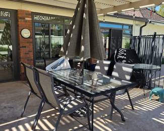 Patio Dining Set with Umbrella