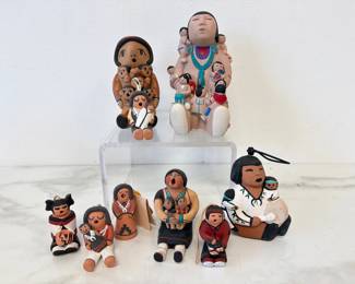 Lot 8909 Vintage Native American Storyteller Pottery Figurines Teissedre P. Tosa and more