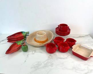 Lot 8742 Vintage Whittier Pottery Sombrero Chip Dip Bowl Le Creuset Baking Dish Ceramic Soup Bowls Handpainted Chili Bowls