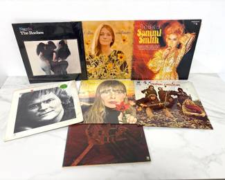 Lot 9125 Vintage Vinyl LP Records 70s Joni MItchell Judy Collins AFairport Convention Gordon Lightfoot more
